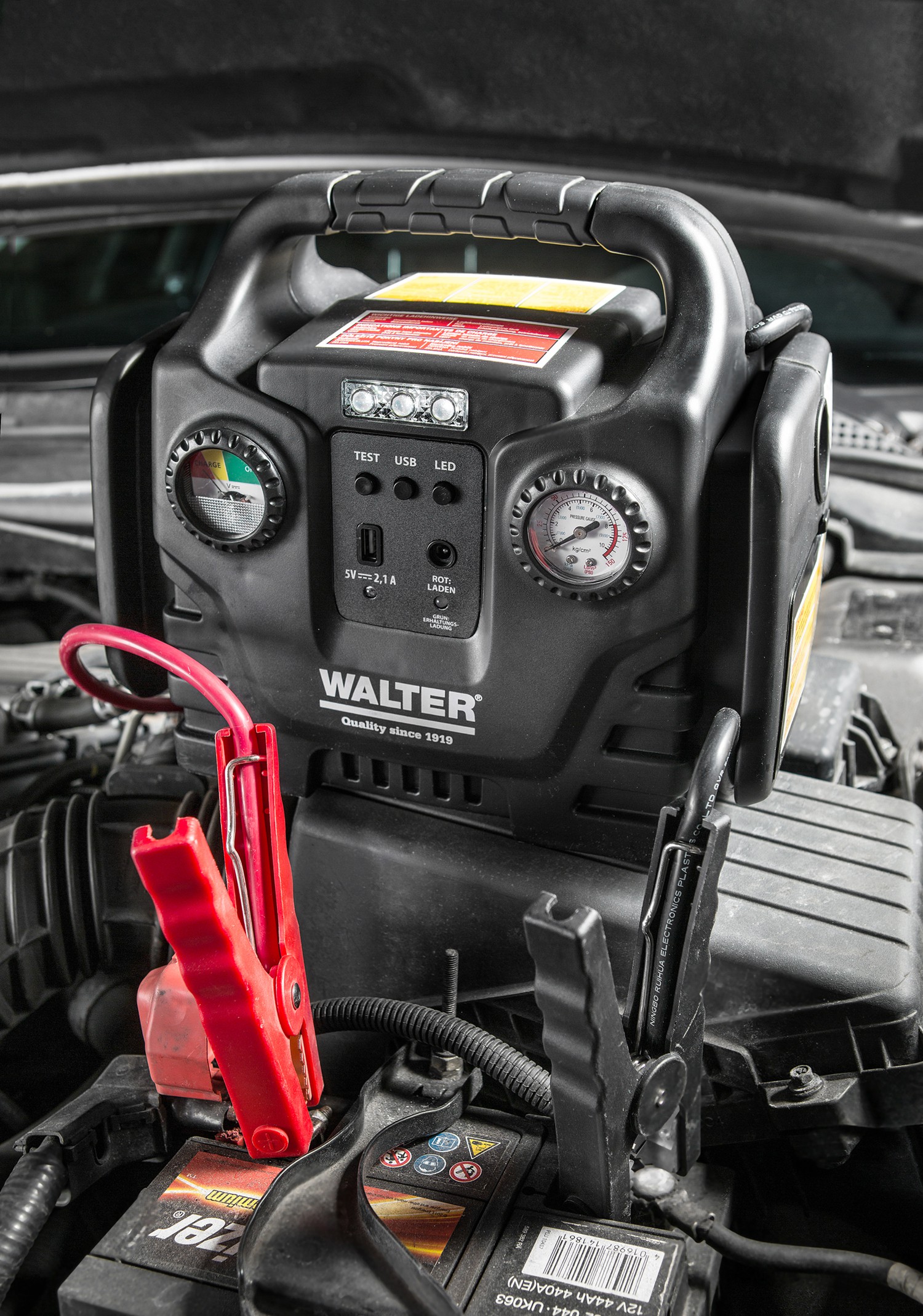 WALTER mobiles Autostartgerät mit Kompressor, KFZ-Starthilfe 12V, USB,  Powerbank 9002924184492
